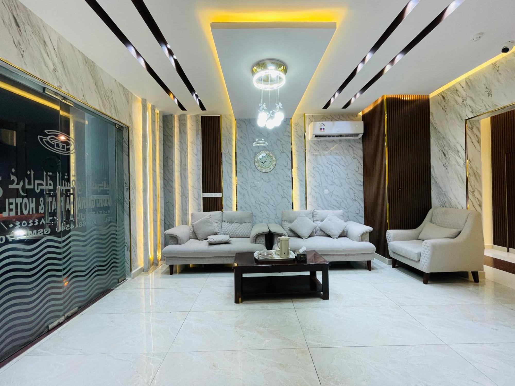 Mabahj Garnatha Hotel Apartments Сухар Экстерьер фото